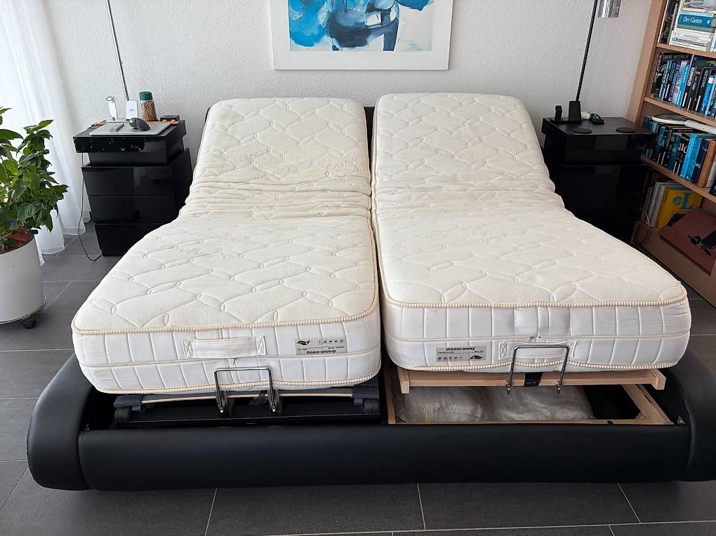 Letti: Bett mit elektrischen Lattenrost – Usato da Liestal venduto da mit_t7mk 1