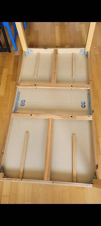 Tische: Ausziehbarer Esstisch- gebraucht – Gebraucht aus Allschwil von jan_m92d 1