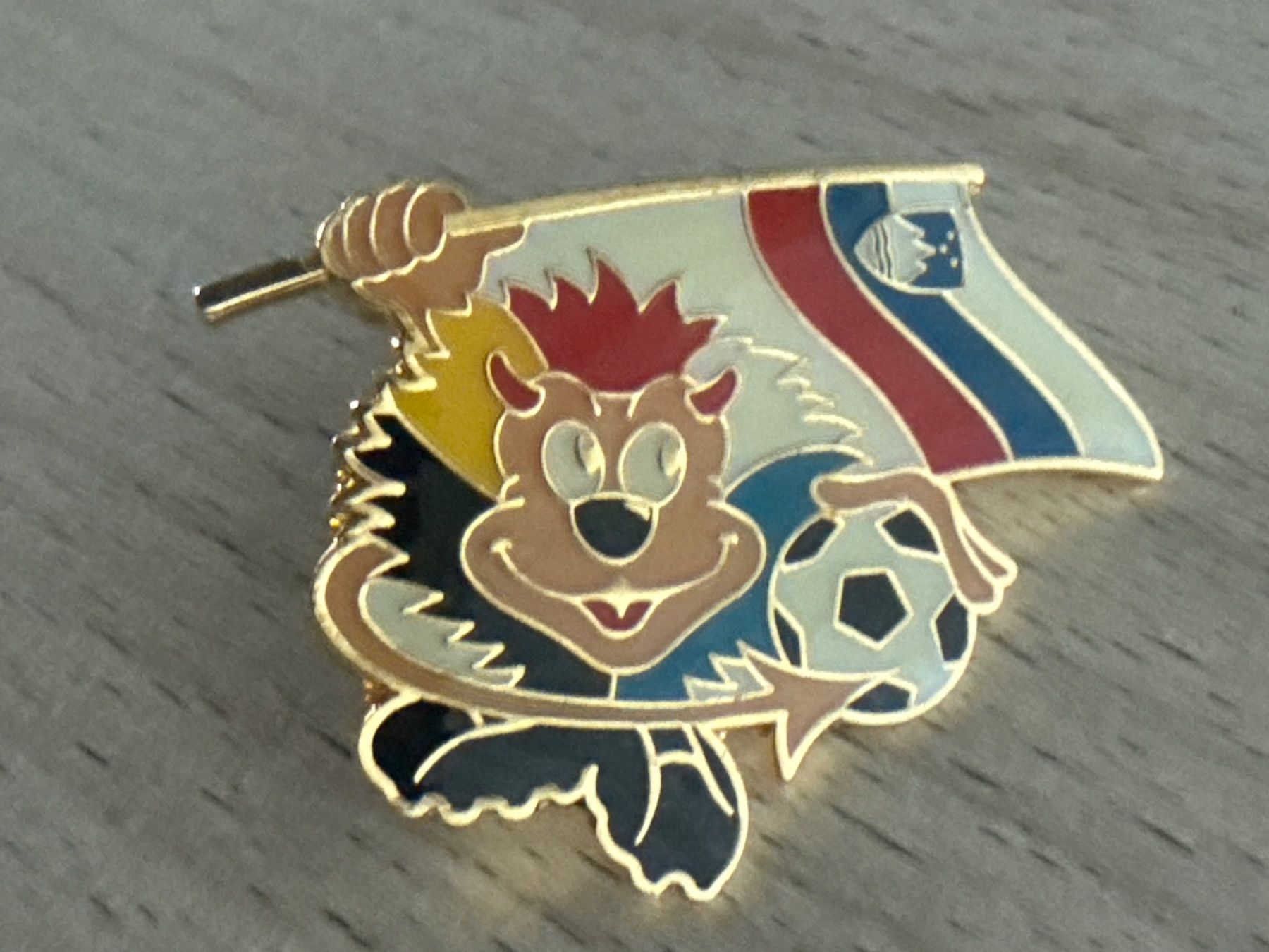 UEFA Plaquettes & Badges: Pin UEFA EURO 2000 – D'occasion à Glattbrugg par Schweigmatt