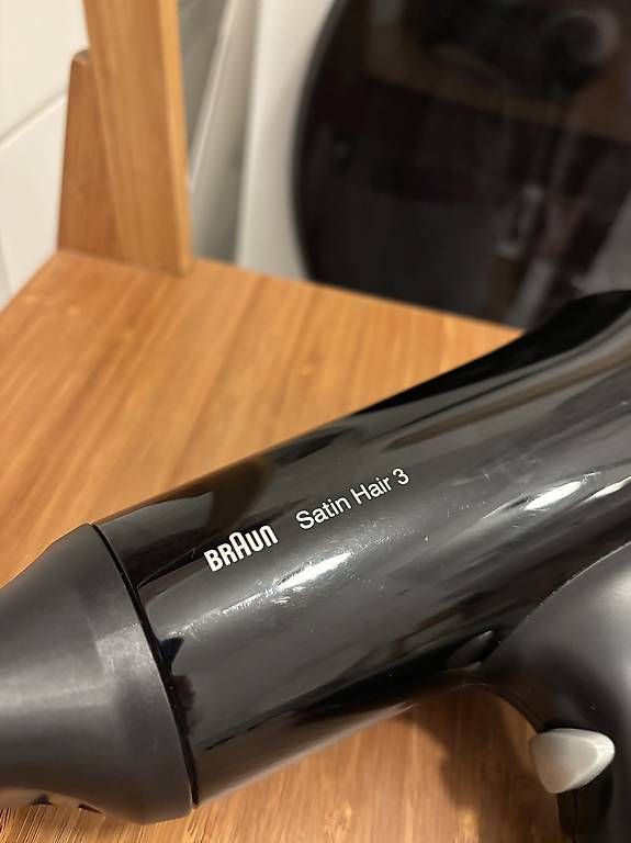 Asciugacapelli: Sèche-cheveux BRAUN – Usato da Fribourg venduto da Brosciuttofunghi 2