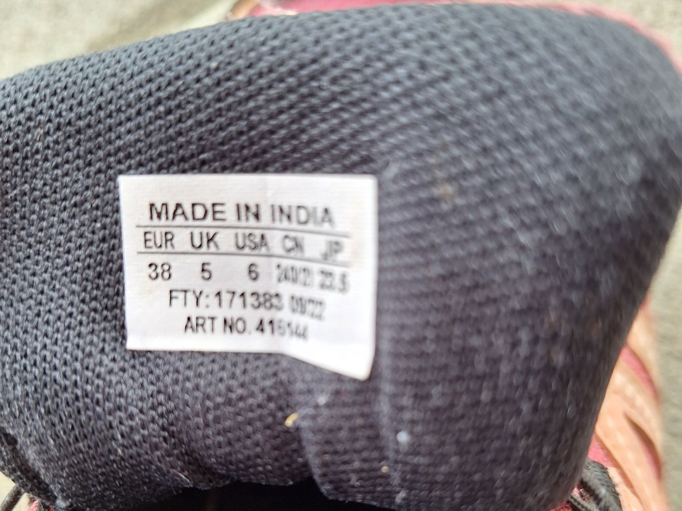 Scarpe per ragazzi: Salomon Kinderschuh Grösse 38 – Usato da Krattigen venduto da Smudo66 2