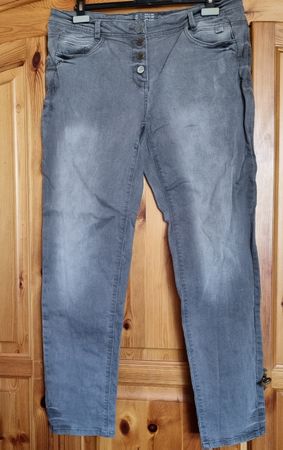 Damen Jeans Scarlett Grösse 32/34 grau CECIL neu