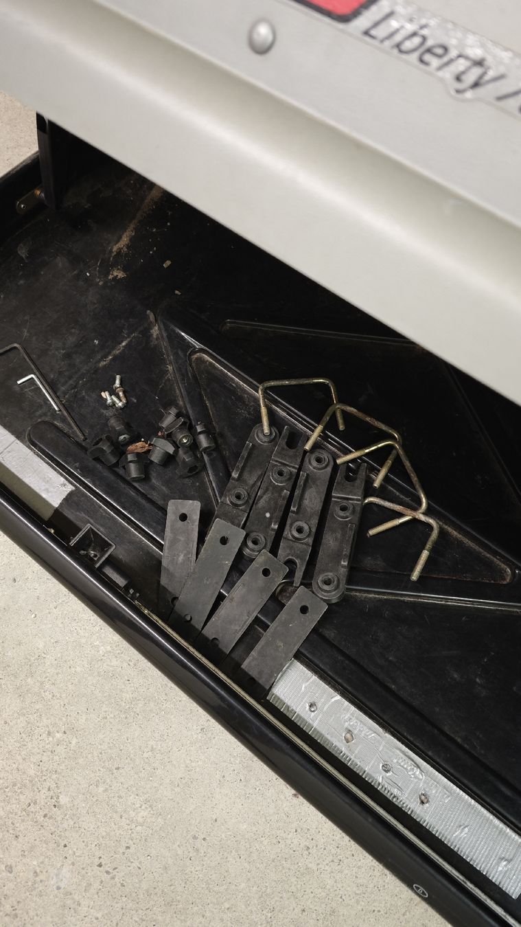 Box da tetto: Dachbox Jet­bag Liberty 700 – Usato da Mülligen venduto da mic_jdz7 2