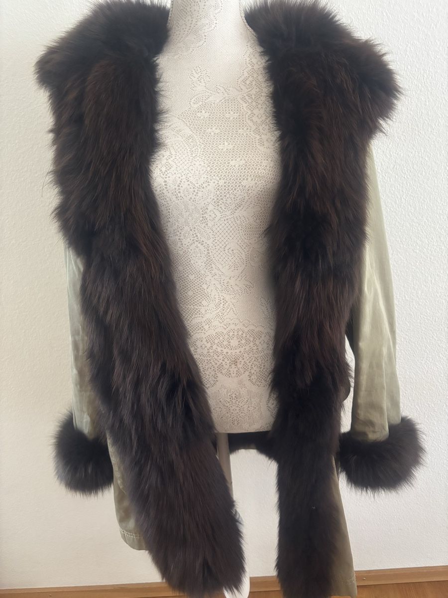 Giacche: Jacke mit Pelz Gr. M/L – Usato da Winterthur venduto da san_wd8j 4