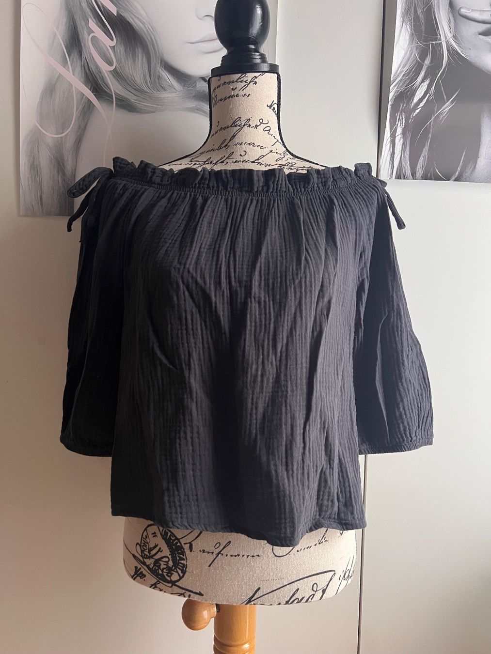 Only Top: Off-Shoulder Flowy Top - schulterfreies Sommertop Grösse S – Usato da Hünenberg See venduto da mississauga