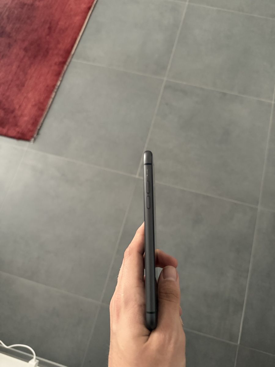 Apple Telefoni cellulari / Smartphones: Iphone 11 128Gb – Usato da Bern venduto da jlt_p6bv 2