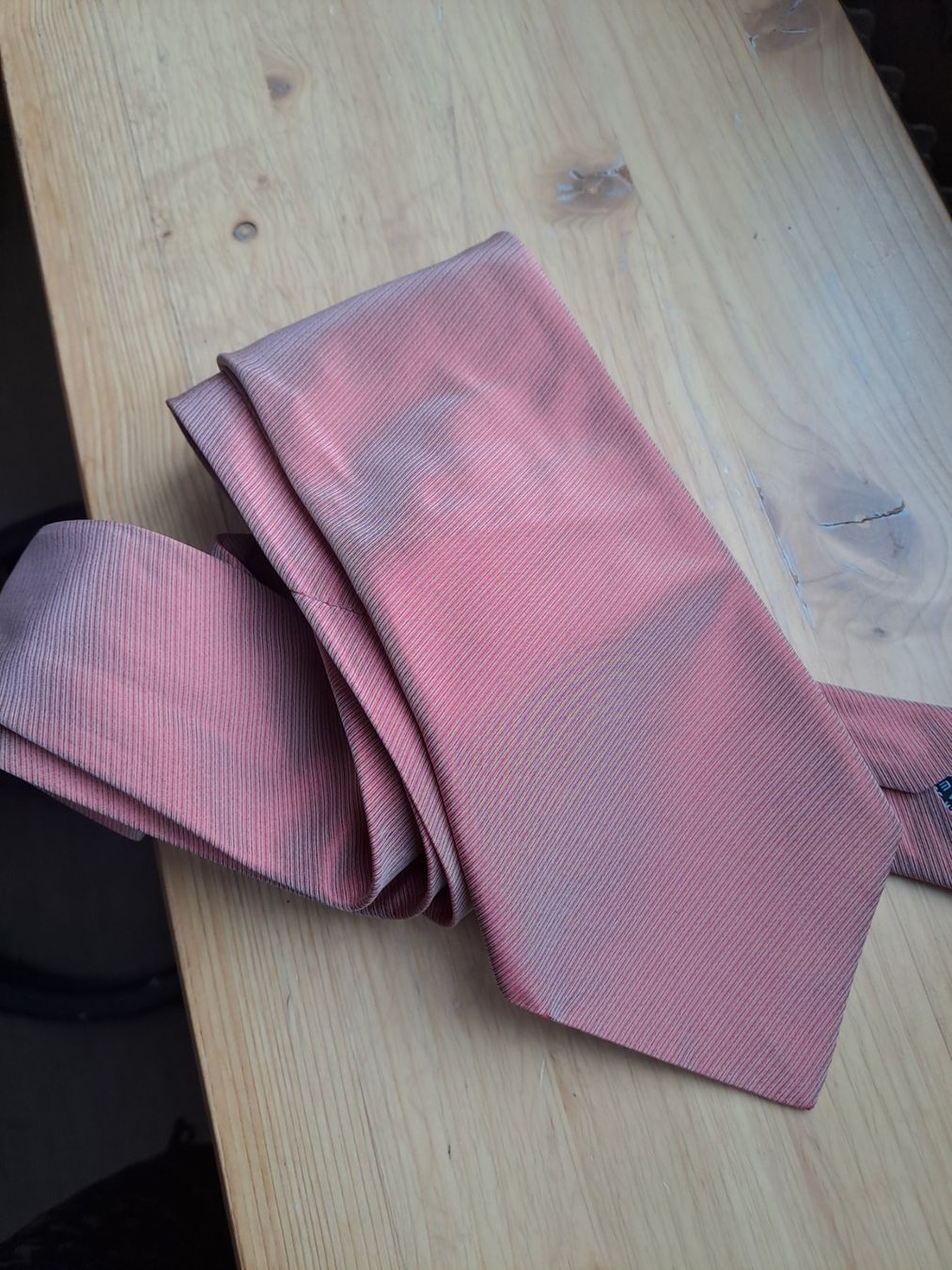 Hugo Boss Cravatte: Boss Krawatte Seide – Usato da Emdthal venduto da kasira 2