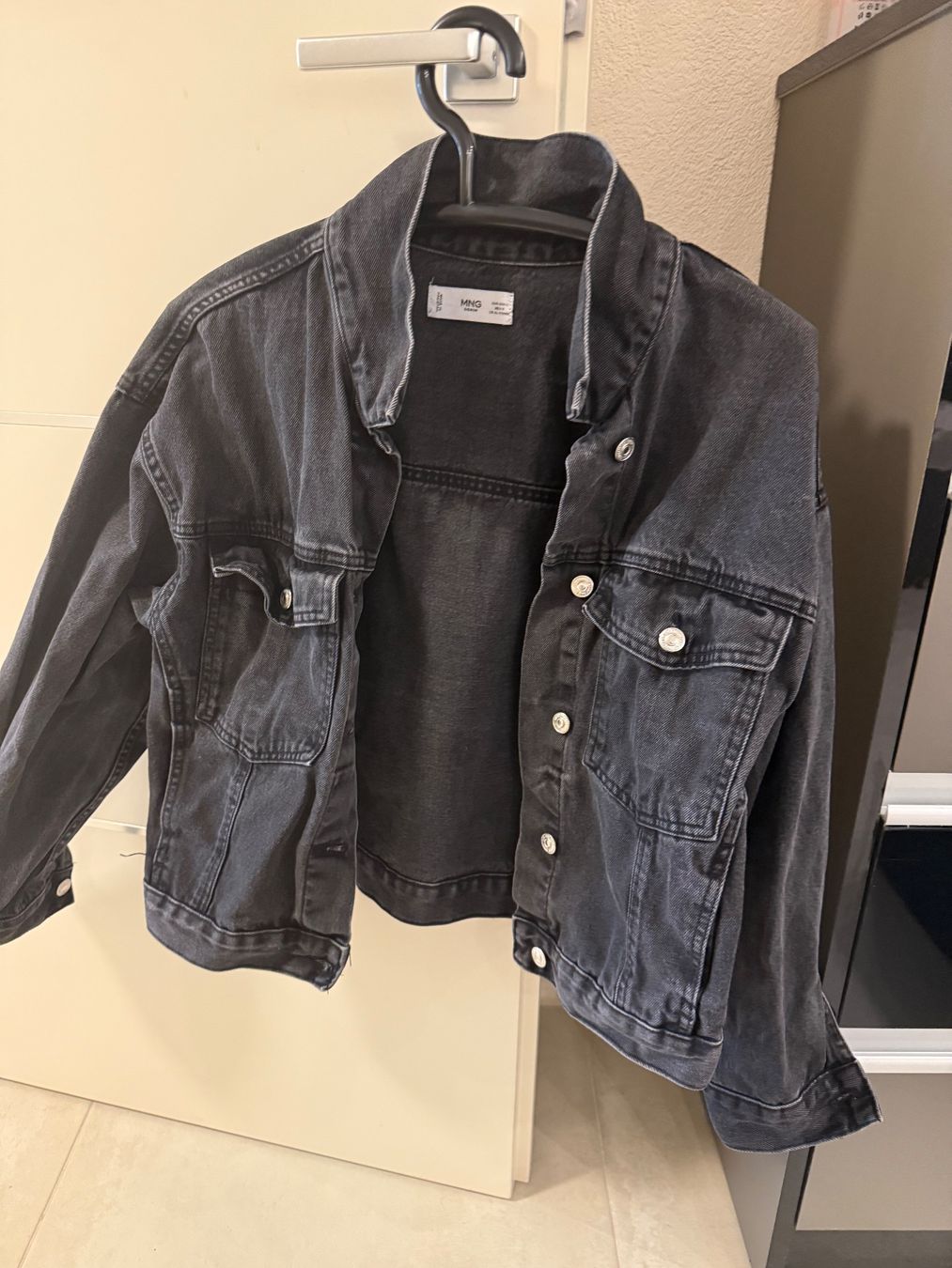 Mango Jeans: Jeans Jacke – Usato da Burgdorf venduto da Rimma1404