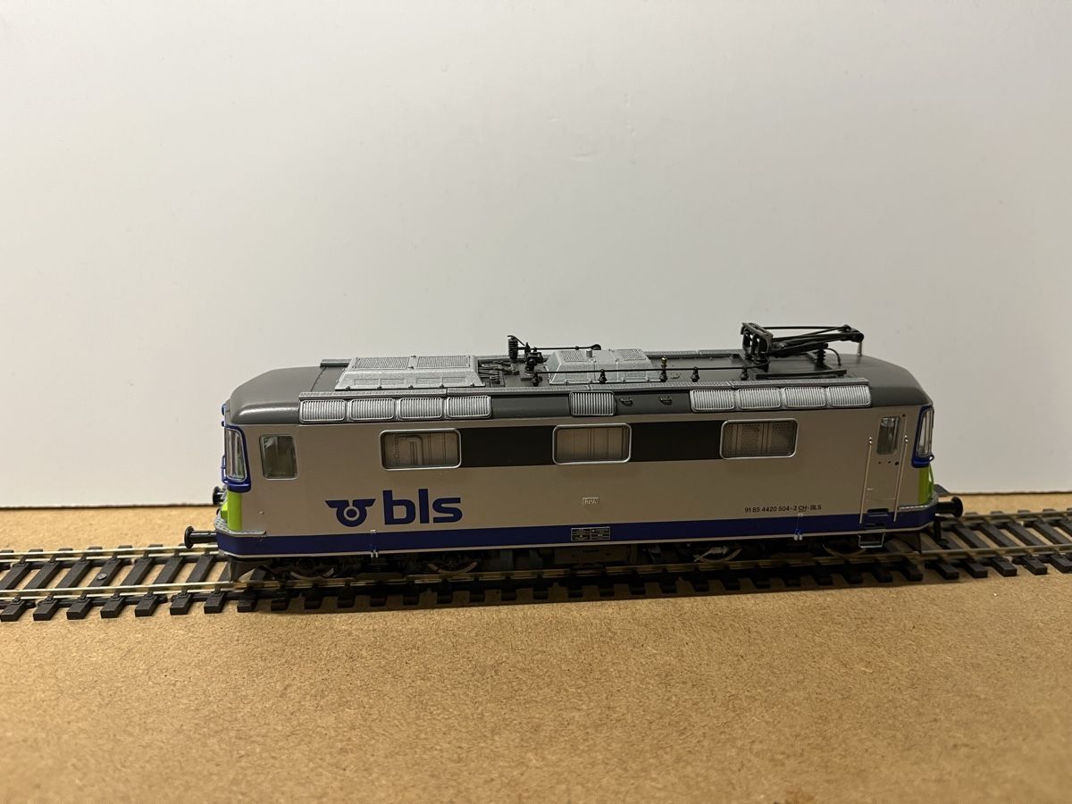 Roco Modellini di ferrovie: Roco 62691 BLS Re 420 504-3 DC – Nuovo (secondo la descrizione) da Lengnau BE venduto da savane84