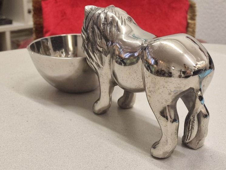 Ciotole: Schale / Schüssel Löwe aus Aluminium – Nuovo e nell'imballaggio originale da Schaffhausen venduto da AtelierPudesco 2