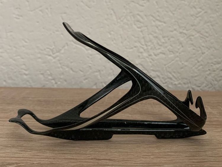Specialized Pièces détachées: Specialized Carbon Flaschenhalter – D'occasion à Basel par Fahrenheitcycling