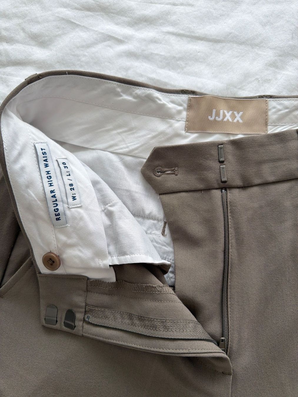 Lotti di vestiti: 3x Klassische Hose JJXX – Usato da Dübendorf venduto da MariaS. 1