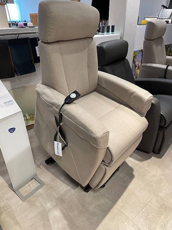 Sessel: IMG Relaxsessel Lotus Standard mit Aufstehhilfe – Gebraucht aus Volketswil von wirzwohnen 2