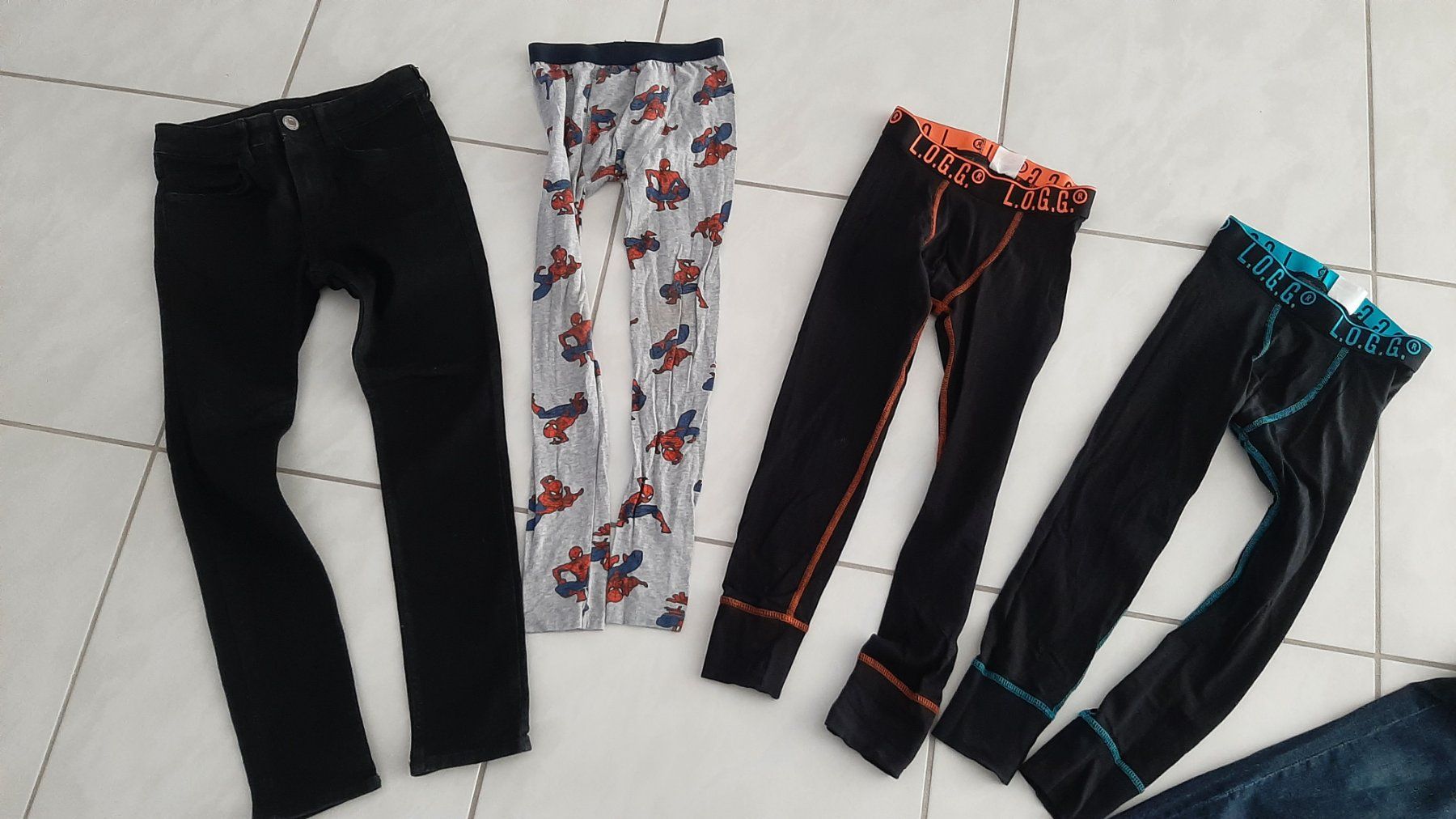 Kleiderpakete & -sets: K..75 R B) Junge Hose Set Gr. 134 / 140 – Neu und originalverpackt aus Wil SG von AmandaCreations 1