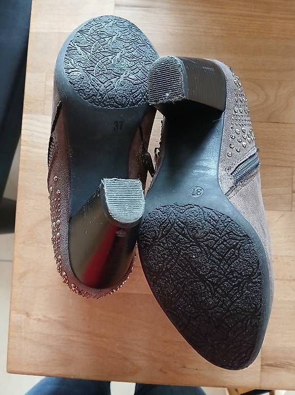 Graceland Scarpe da donna: Graceland Stiefeletten, grau, Grösse 37 – Usato da Rothenthurm venduto da Meitli18 3