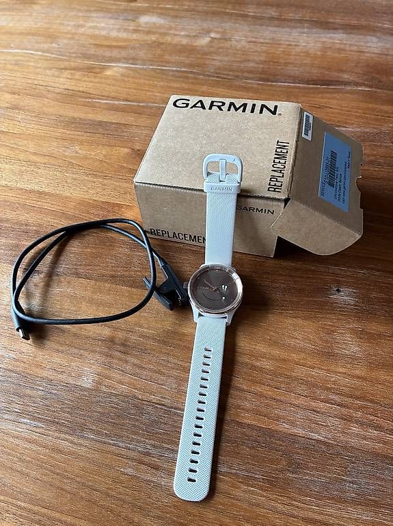 Smartwatch: Garmin Vivomove Trend – Nuovo e nell'imballaggio originale da Rüegsauschachen venduto da stalderuss