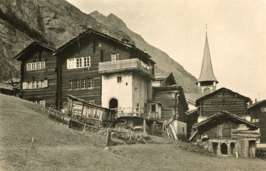 Cartoline postali: Zermatt   VS   -   Dorfpartie – Usato da Brig venduto da Valcards54