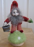 Dekoration: Zwerg / Troll / Wichtel / kleine Puppe aus Filz