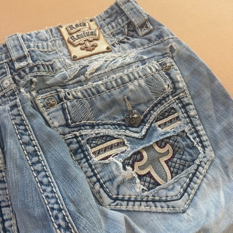 True Religion Jeans: Rock Revival vintage ripped and embroidered denim jeans 90s – Usato da Rheinfelden venduto da sourced_limited 2