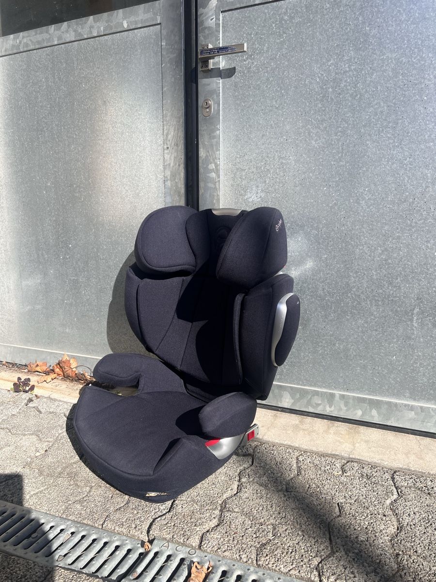 Cybex Auto-Kindersitze: Cybex Solution – Gebraucht aus Bäretswil von handfescht 1