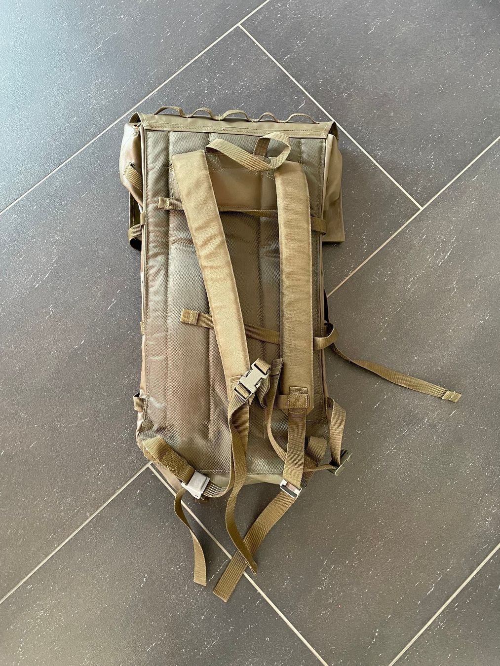 Schweizer Armee Zaini: Kampfrucksack Schweizer Armee – Usato da Schnaus venduto da sueg01 1