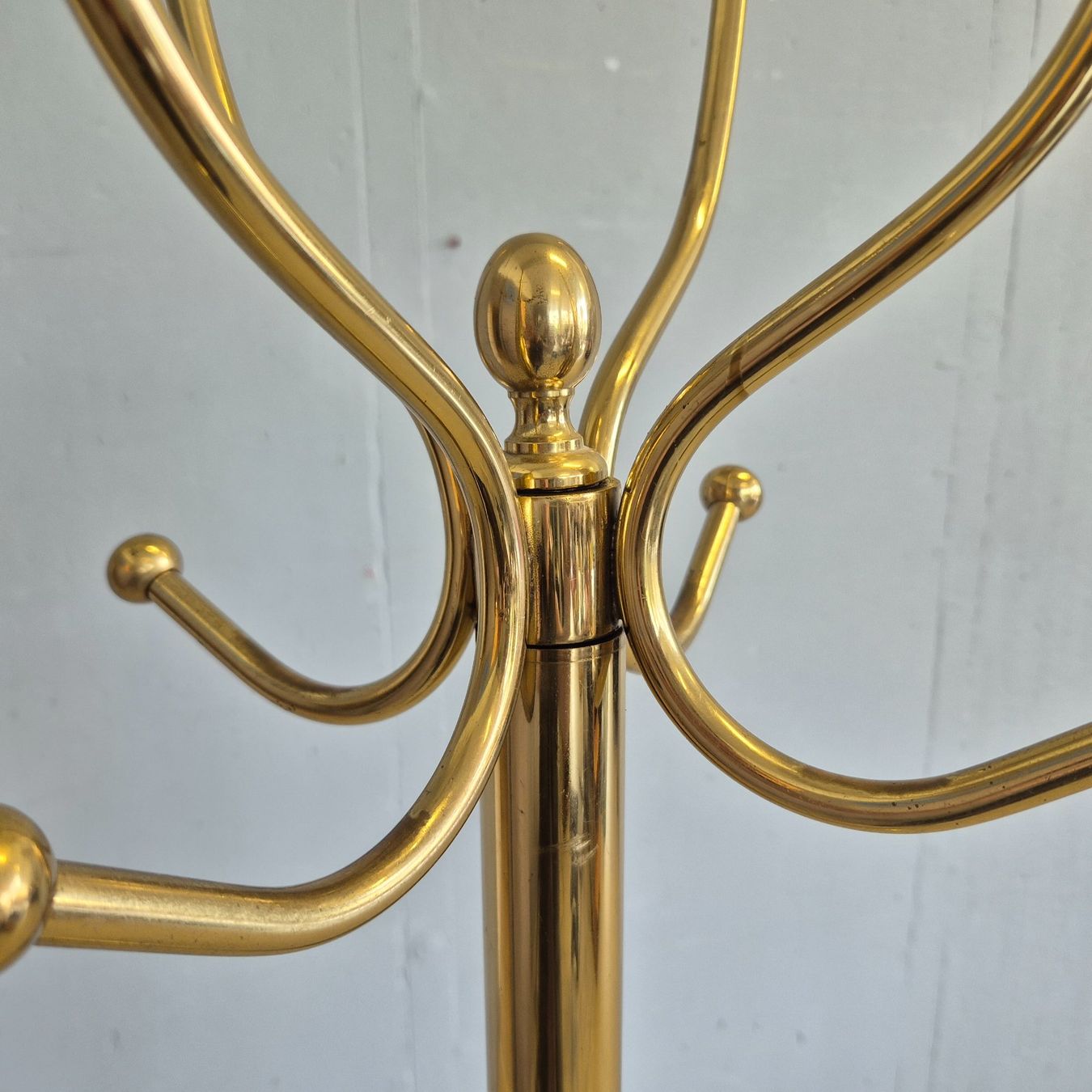 Garderobe: Massive Brass Wardrobe, Messing Garderobenständer Garderobe. – Gebraucht aus Nottwil von Wondewa-Shop 7