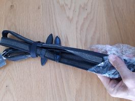 neue schwarze antislip zügel