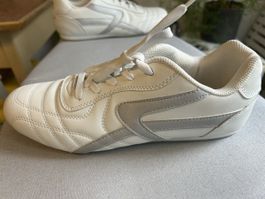 Gepflegte Laufschuhe, Grösse 42, ideal für den Sport!