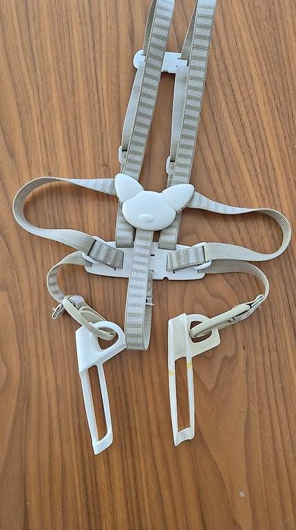 Stokke Seggioloni: Stokke Tripp Trapp 5-punkte Gurt Harness – Usato da Stans venduto da meg_9g2d