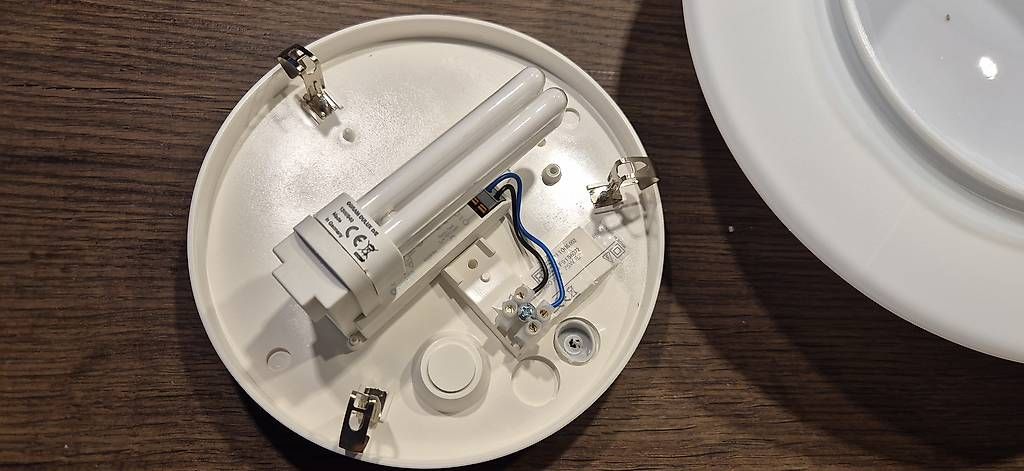 Lustres & lampes de plafonds: Deckenlampe mit Birne – D'occasion à Horw par Row707 2