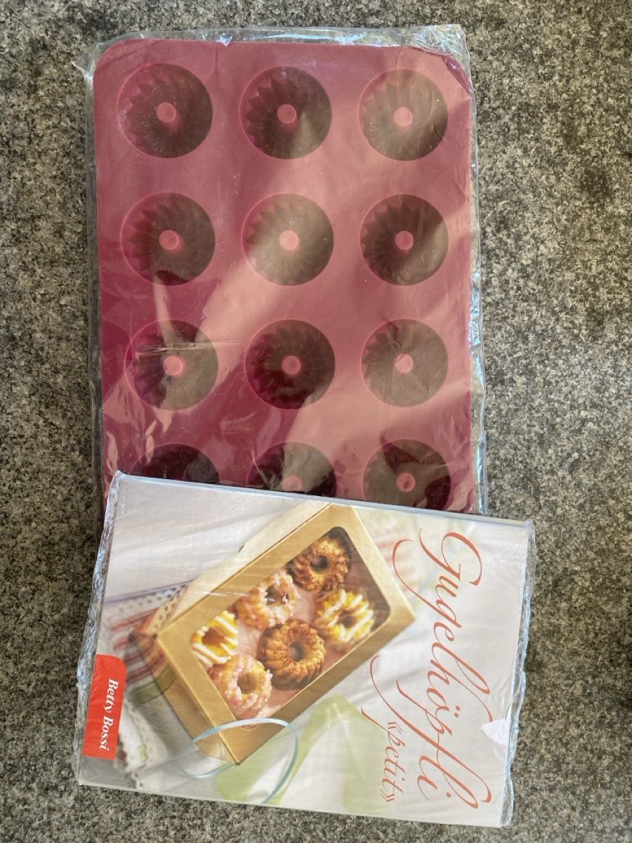 Betty Bossi Teglie da forno: Gugelhöpfli formen – Nuovo e nell'imballaggio originale da Herrenschwanden venduto da sel_c8rq