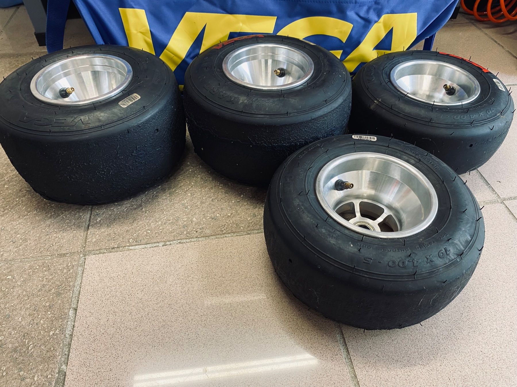 Karts: Karting Roues Complète Mini + housse – D'occasion à La Roche FR par Pouchta_yqk9 2