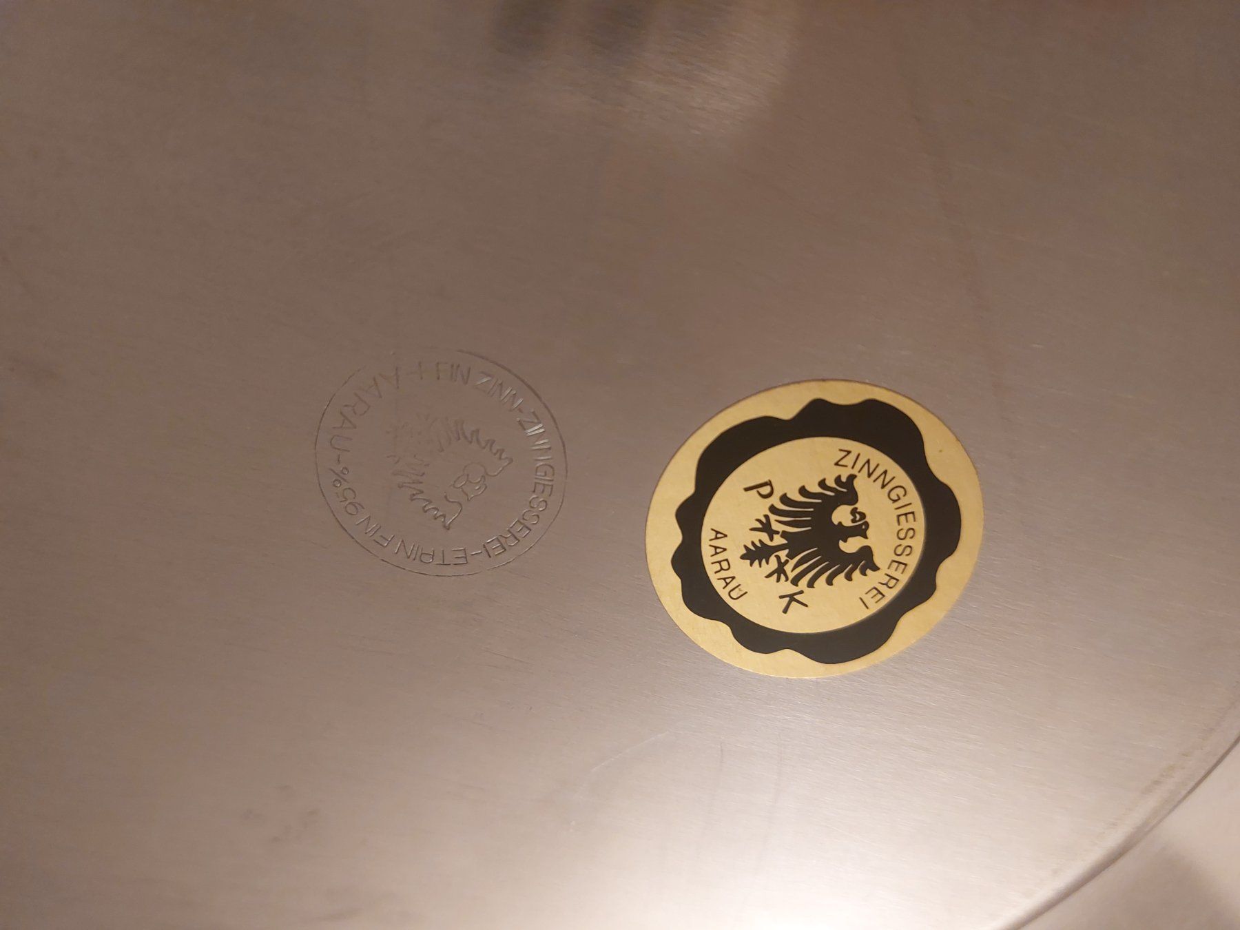Untersetzer: 6 Zinnplatzteller – Gebraucht aus Wädenswil von Eureka 3