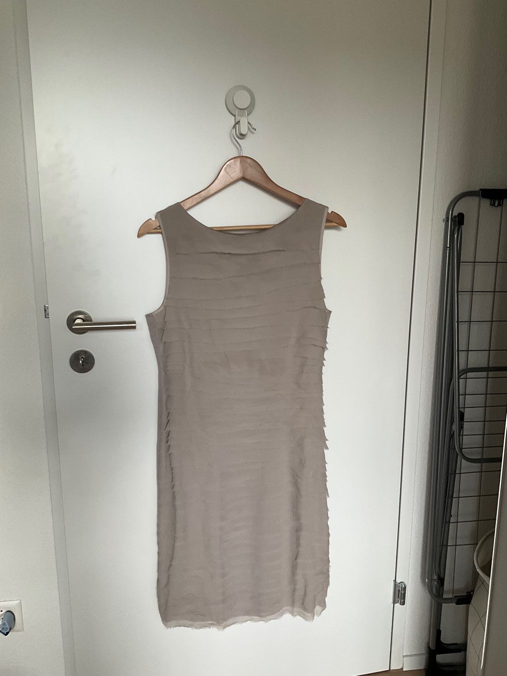 Marc Cain Vestiti: Marccain Kleid in Grau Gr. 38 – Usato da Wädenswil venduto da Vuki