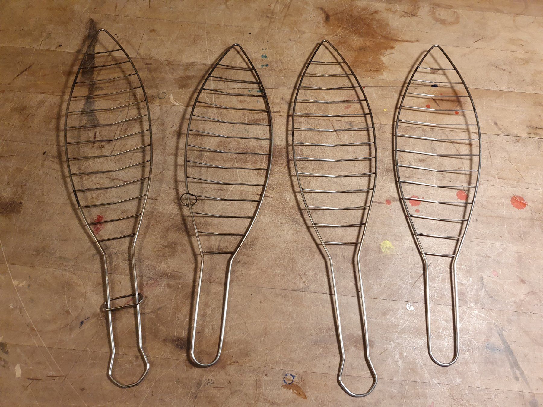 Elettrodomestici da cucina: 2 Stk Fischgrillformen Klemmbride fehlt – Usato da Zürich venduto da dialout