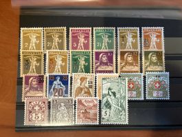 kleines Steckkarton mit Briefmarken, ab 1900