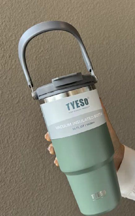 Trinkflaschen & Thermosflaschen: Isolierflasche 900ml Doppelwand Edelstahl – Neu und originalverpackt aus Ebikon von thebestarticle