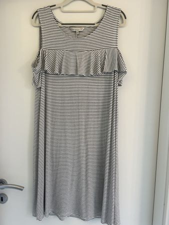 Robe de plage à rayures