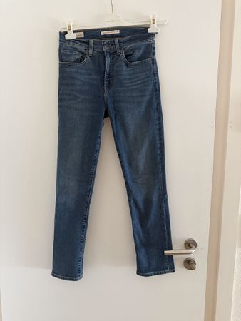 Jean Levi's 724 High Rise Straight taille 27 bon état