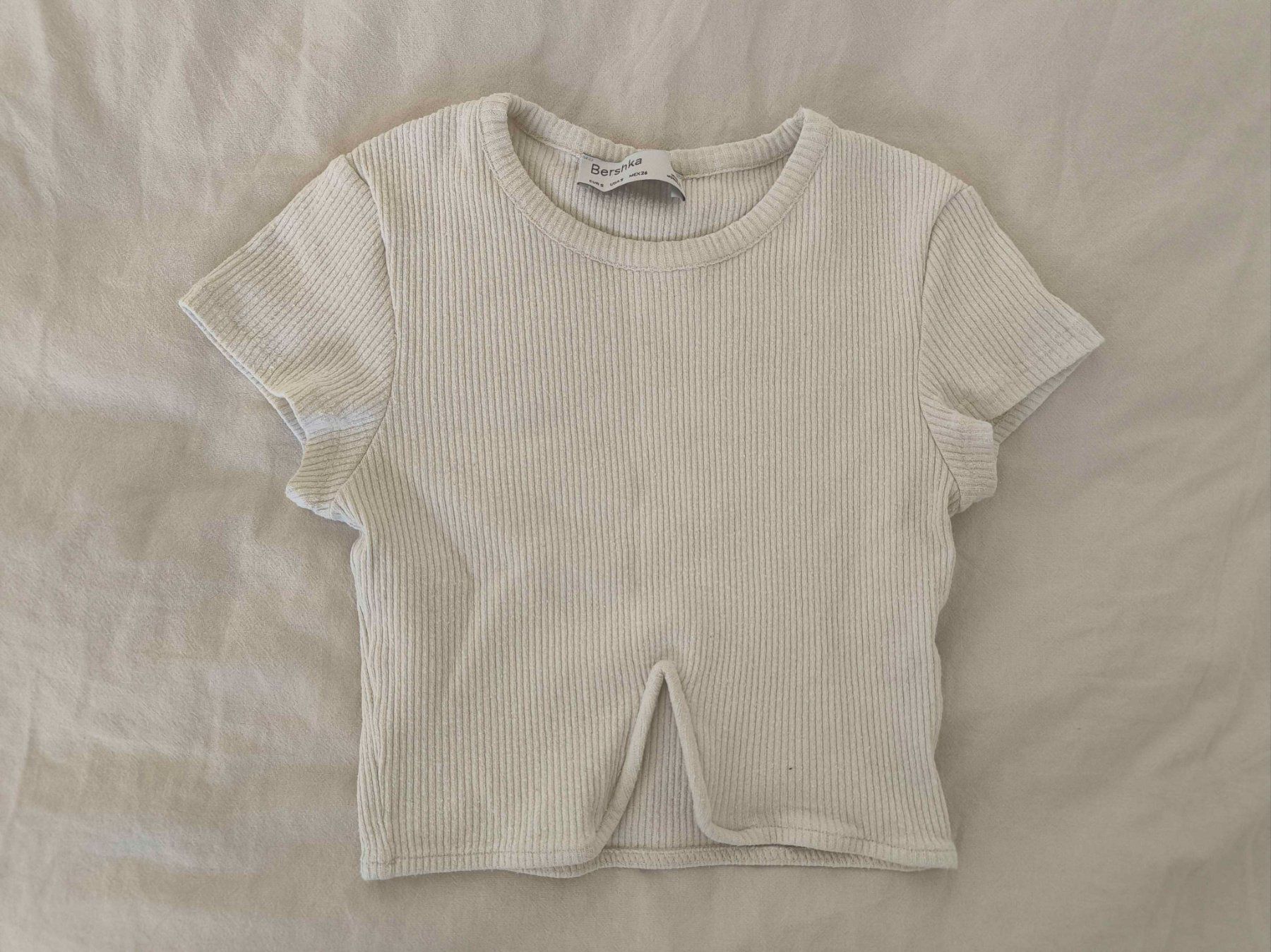 Top: 4 Cami-Tops und Crop-Tops – Usato da Baden venduto da bie_mj2p 7