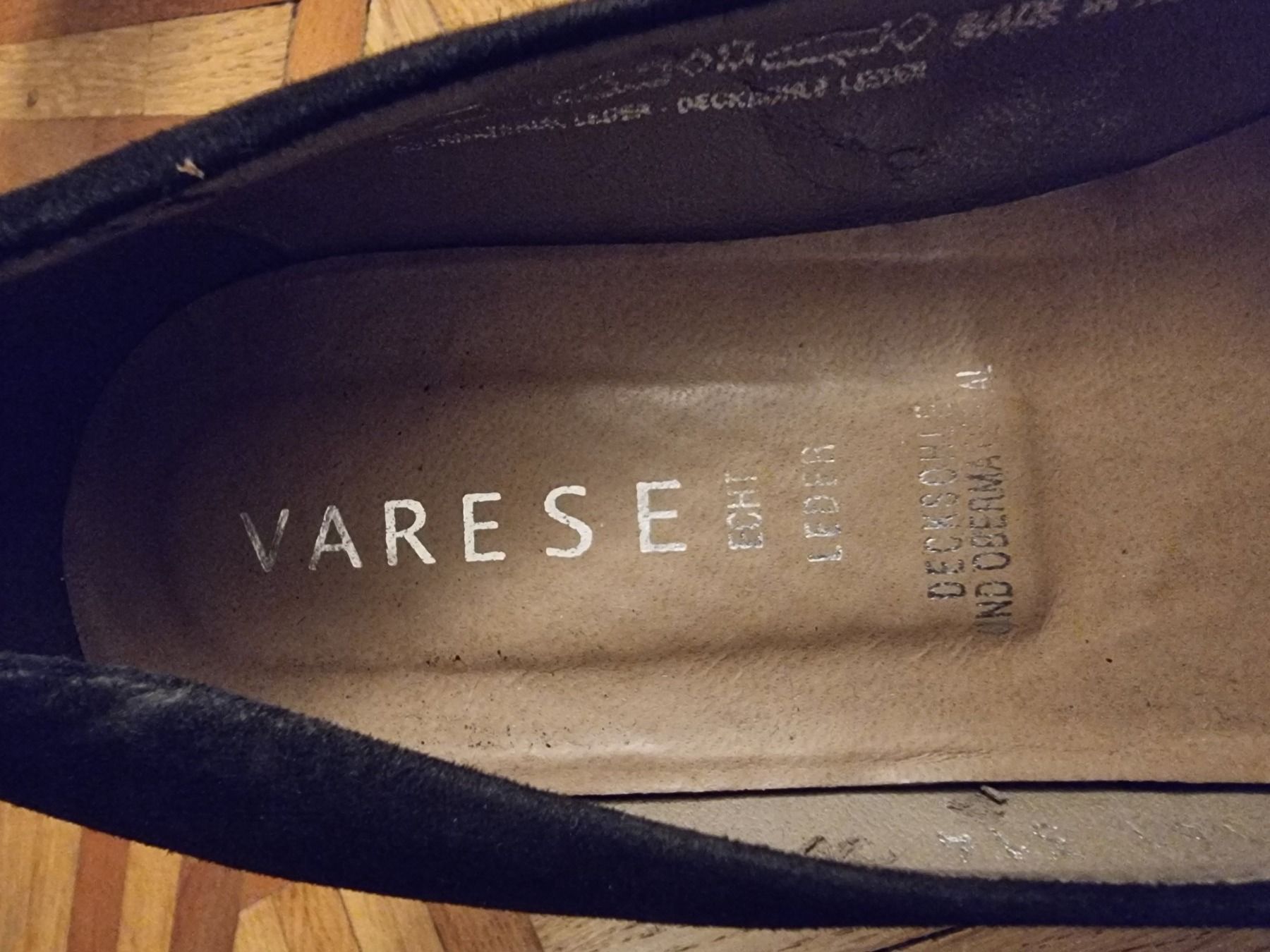 Scarpe da donna: Escarpins cuir noirs 38 – Usato da Veyrier venduto da Leilazizou 4