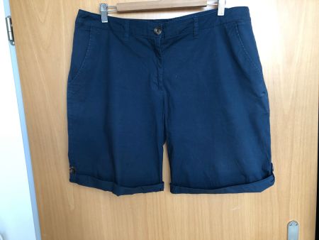 Dunkelblaue Sommer Bermudashorts von Esprit, Gr. 44. Ideal!