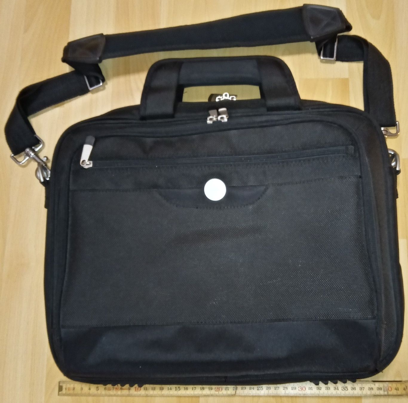 Dell Borse: Robuste DELL Laptoptasche, schwarz – Usato da Ebikon venduto da berog 1