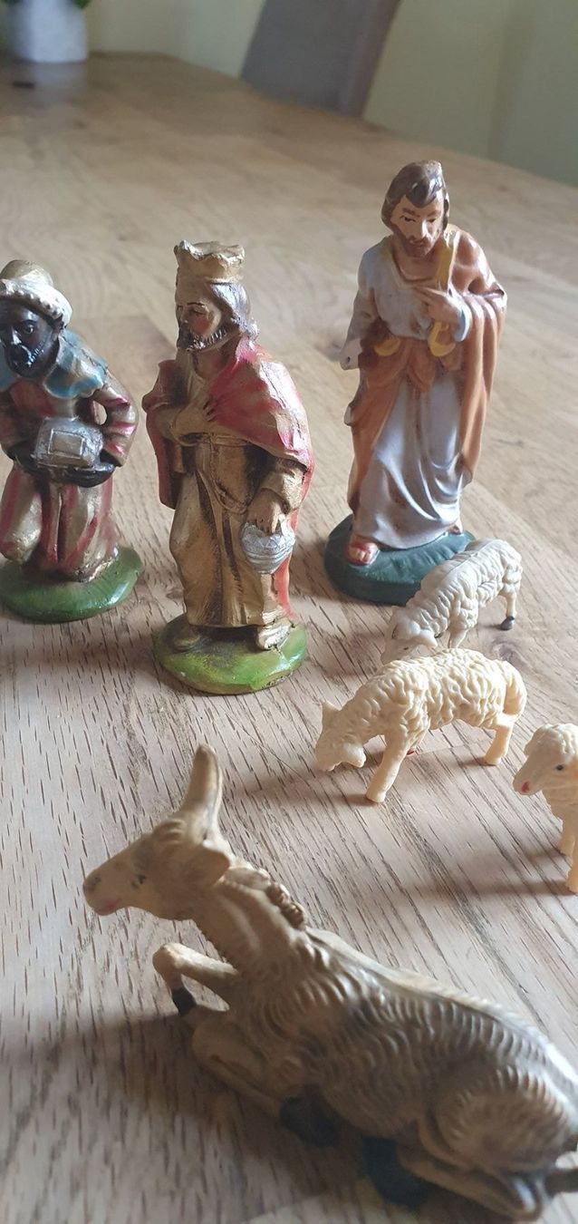 Statuette: Schöne Krippenfiguren – Usato da Flawil venduto da Naphtali 9