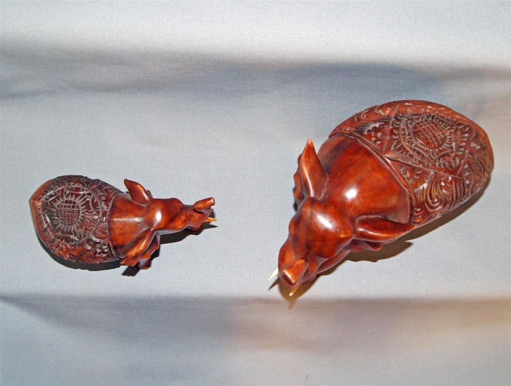 Figuren: Elefanten-Paar: 1 x gross & 1 x klein – Gebraucht aus Geroldswil von ARTEFACTO 3