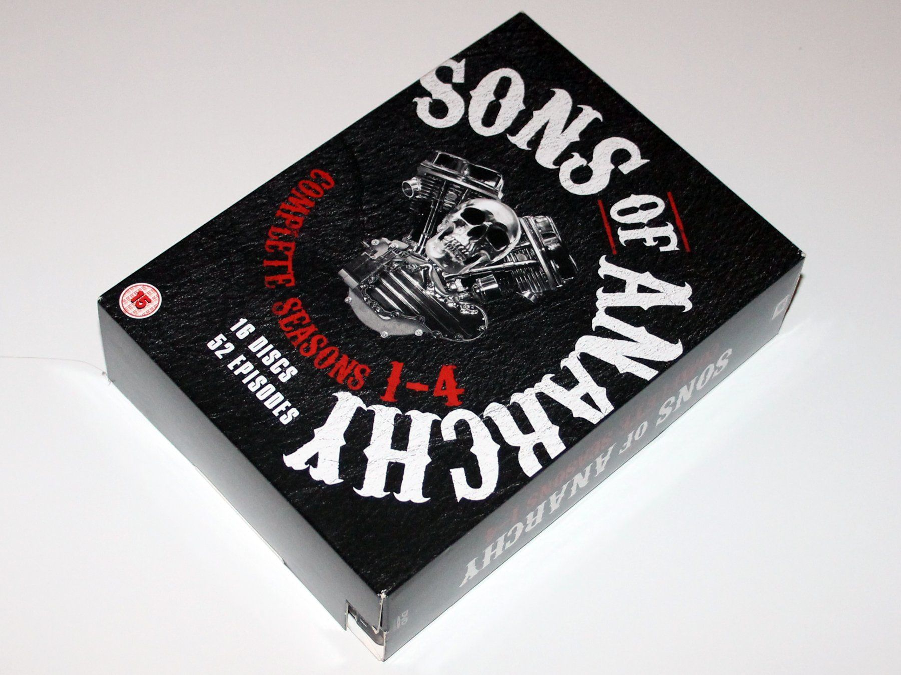 Tutti i DVDs: Sons of Anarchy - Seasons 1-4 – Usato da Münchenbuchsee venduto da Chaoo