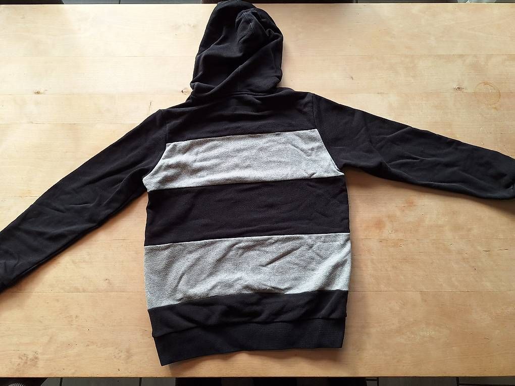 Maglioni & Felpe: Champion Sweatshirt Gr.152 – Usato da Seewis-Dorf venduto da GAGAGAGSGAGA 1