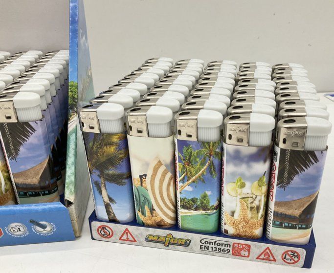 Accendini: 100 Stück Feuerzeug – Nuovo e nell'imballaggio originale da Kehrsatz venduto da lar_fsw9 1