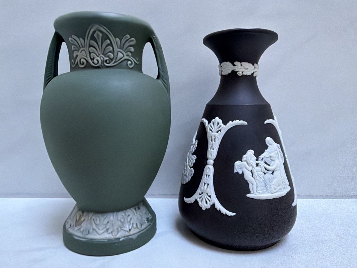 Wedgwood Vasen & Gefässe: Vasen Jasperware, 2 Stück. – Gebraucht aus Biberist von Momo33 2