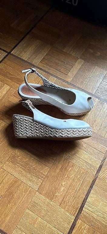 Tommy Hilfiger Scarpe da donna: Sandales Tommy Hilfliger 38 – Usato da Veyrier venduto da Nath9279 1
